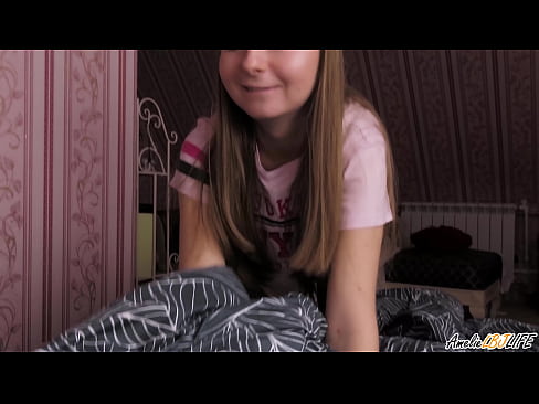 ❤️ Blondie suig haar BFF's diep en kry cum in haar mond Russiese pornografie op af.sex-porntube.ru ☑