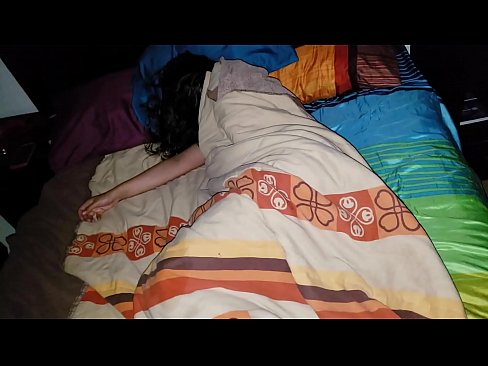 ❤️ Stiefseun berispe sy jong stiefma terwyl sy slaap. Russiese pornografie op af.sex-porntube.ru ☑